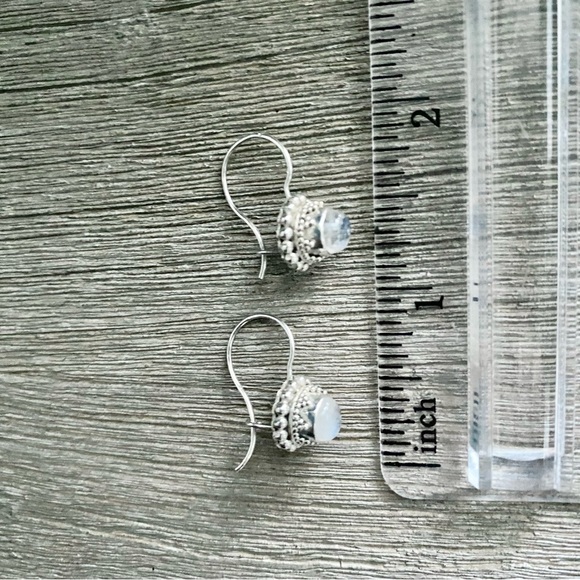 Beautiful .925 moonstone earrings - Picture 5 of 7